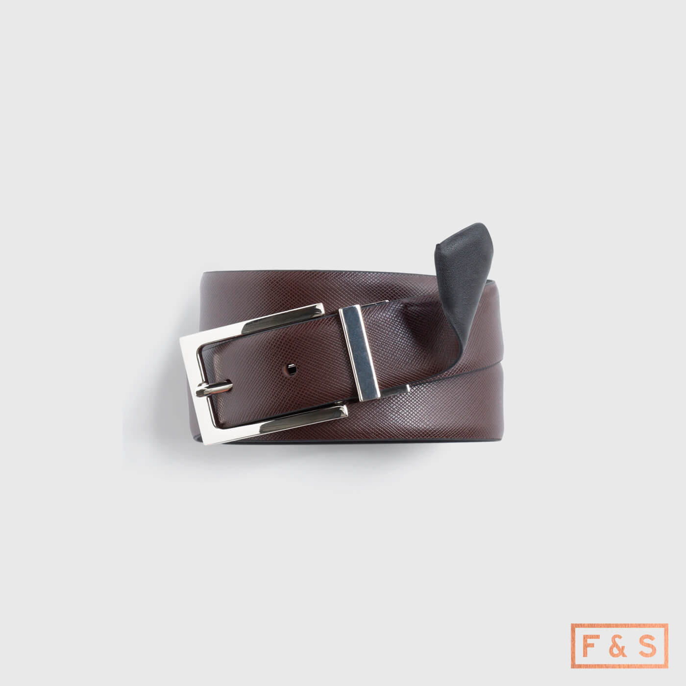 T4_M19_0052_BLG_EB-Spotlight-Fairlane-and-Sons_IN-STORY_8