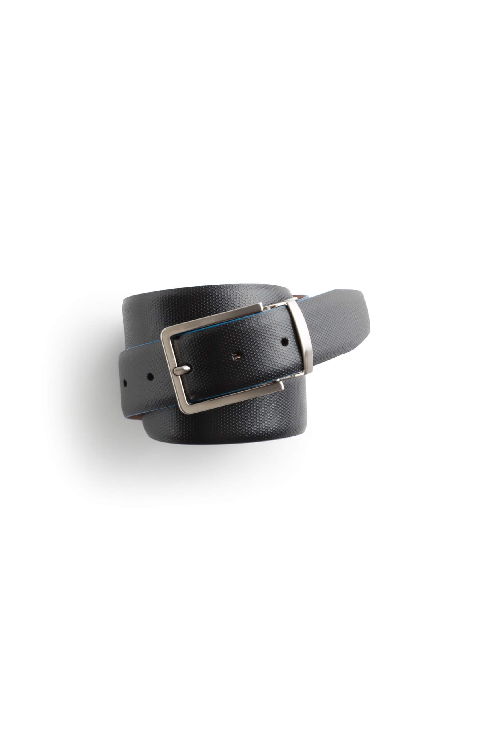 Stitch Fix men’s black leather belt.