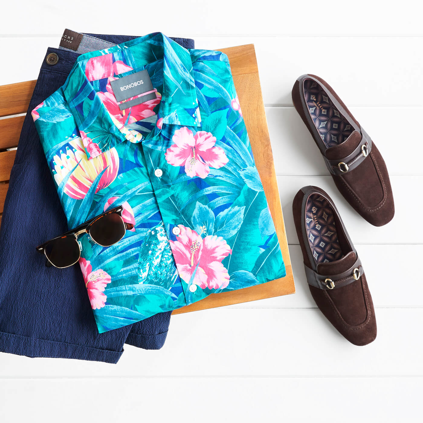 mens hawaiian shirt and shorts