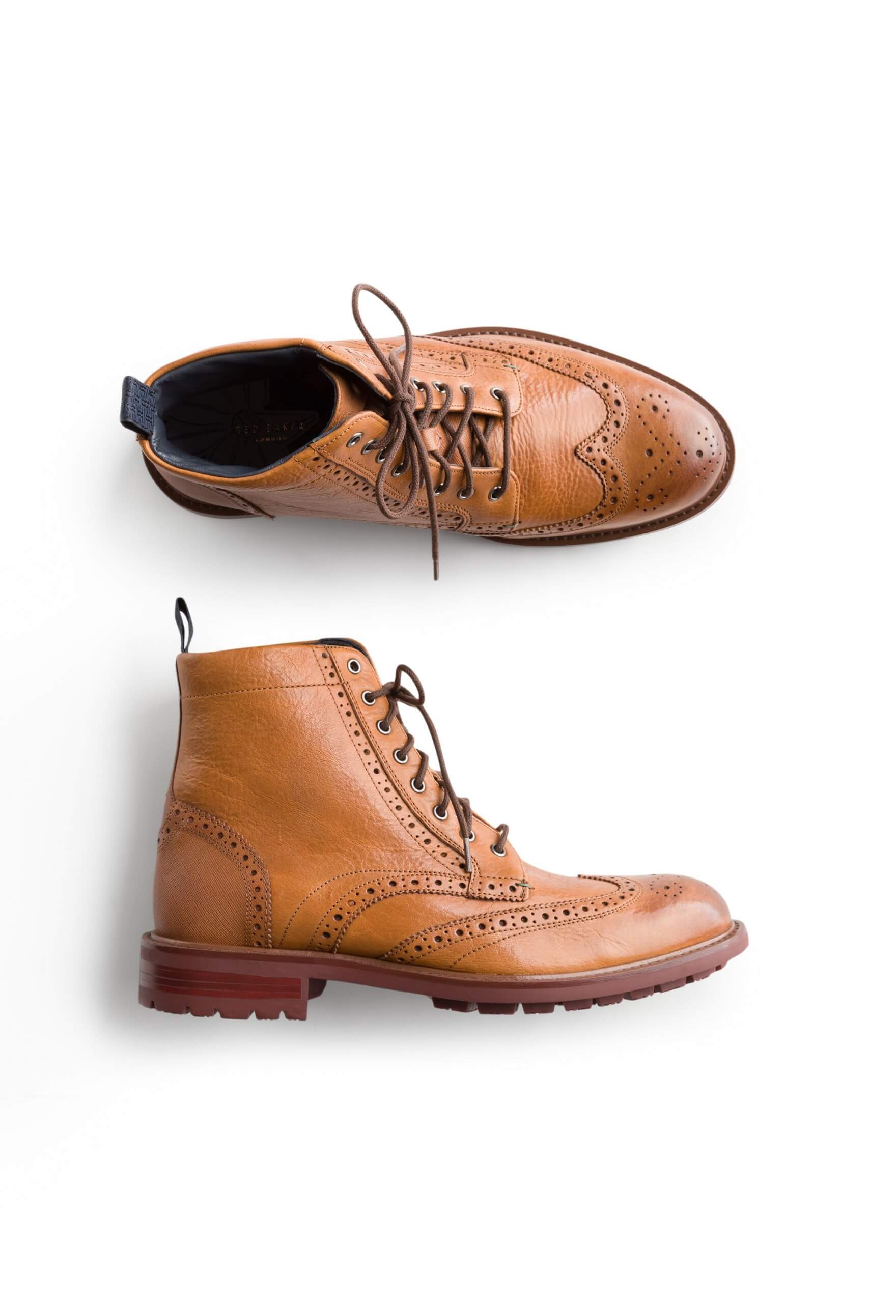 Stitch Fix men’s brown lace-up leather boots.