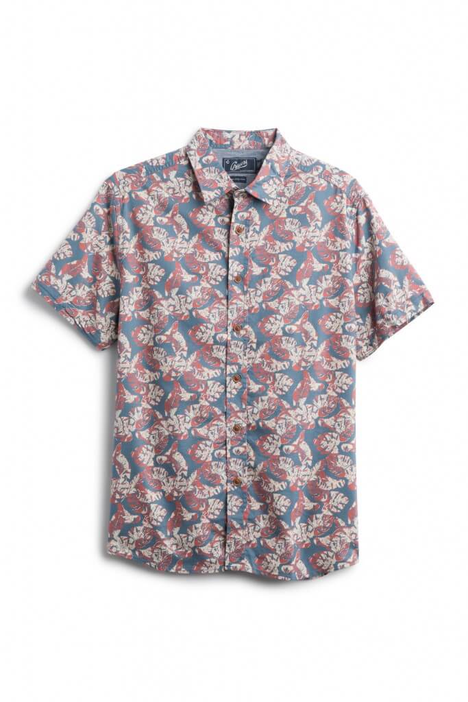 Stitch Fix men’s multi-colored short-sleeve button-down shirt.