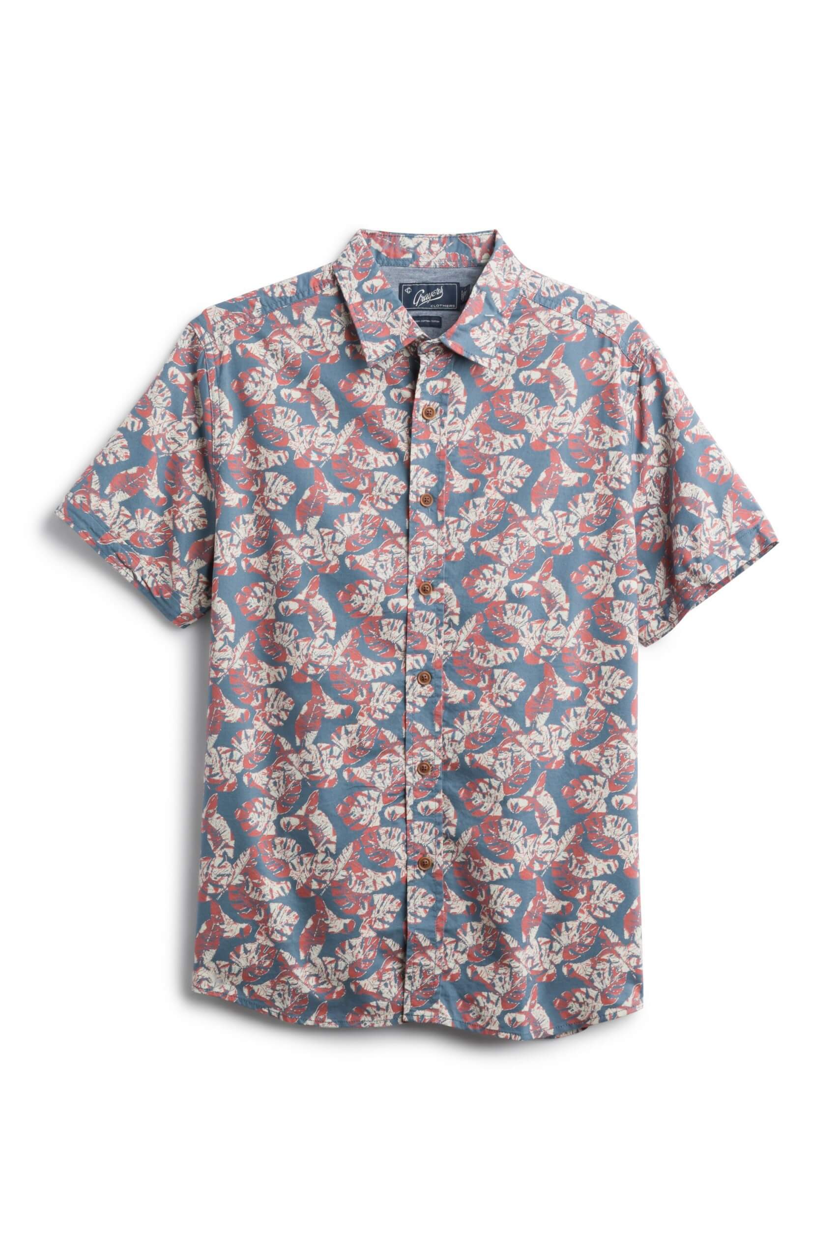 Stitch Fix men’s multi-colored short-sleeve button-down shirt.