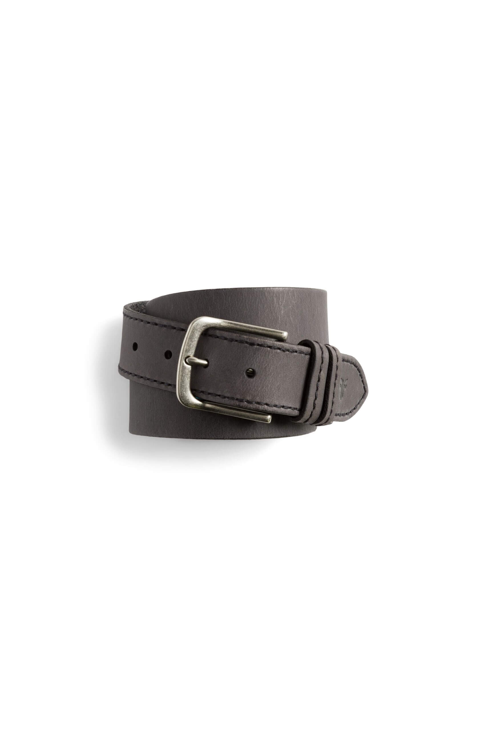 Stitch Fix men’s black leather belt.