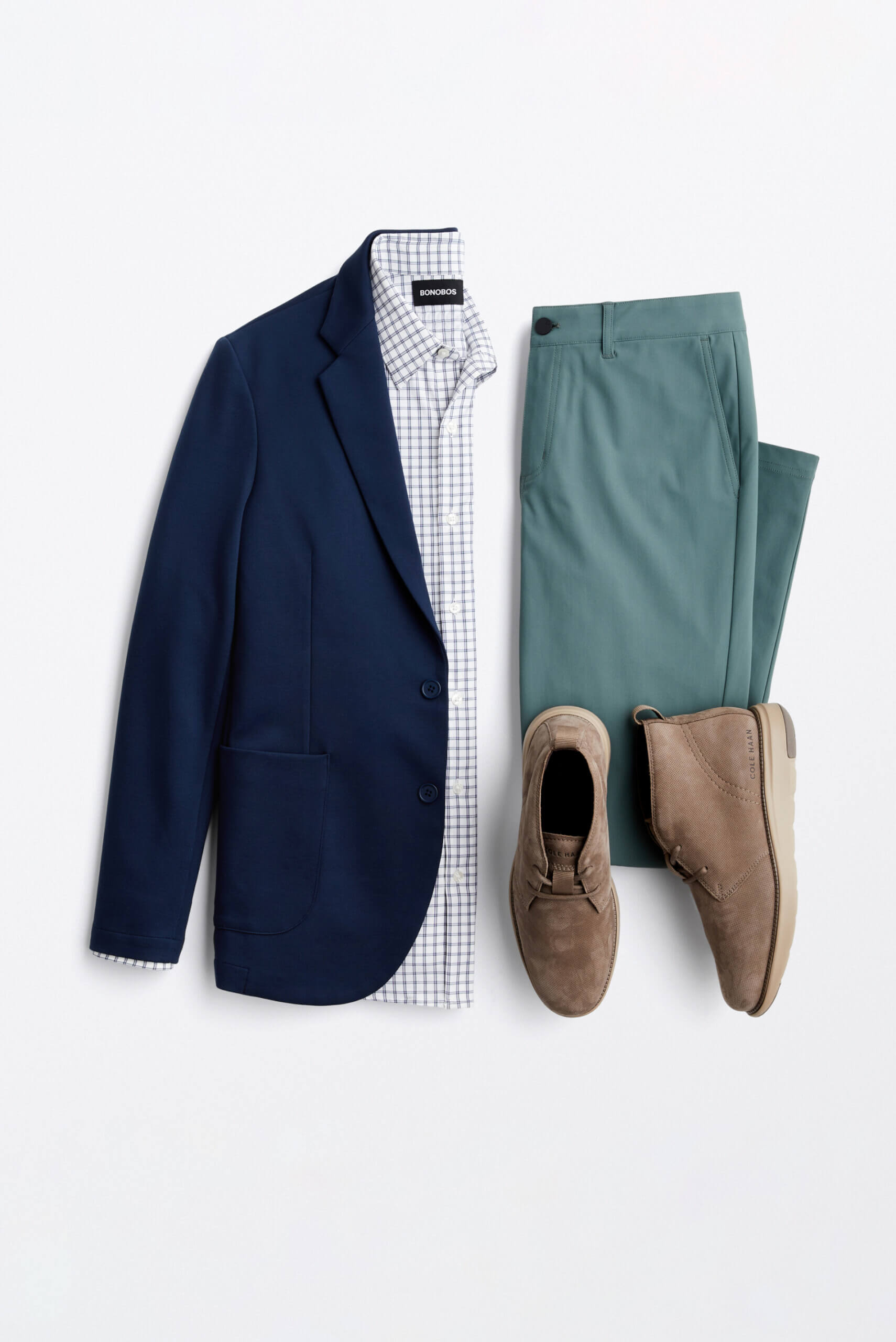 What to wear to a graduation male guest online