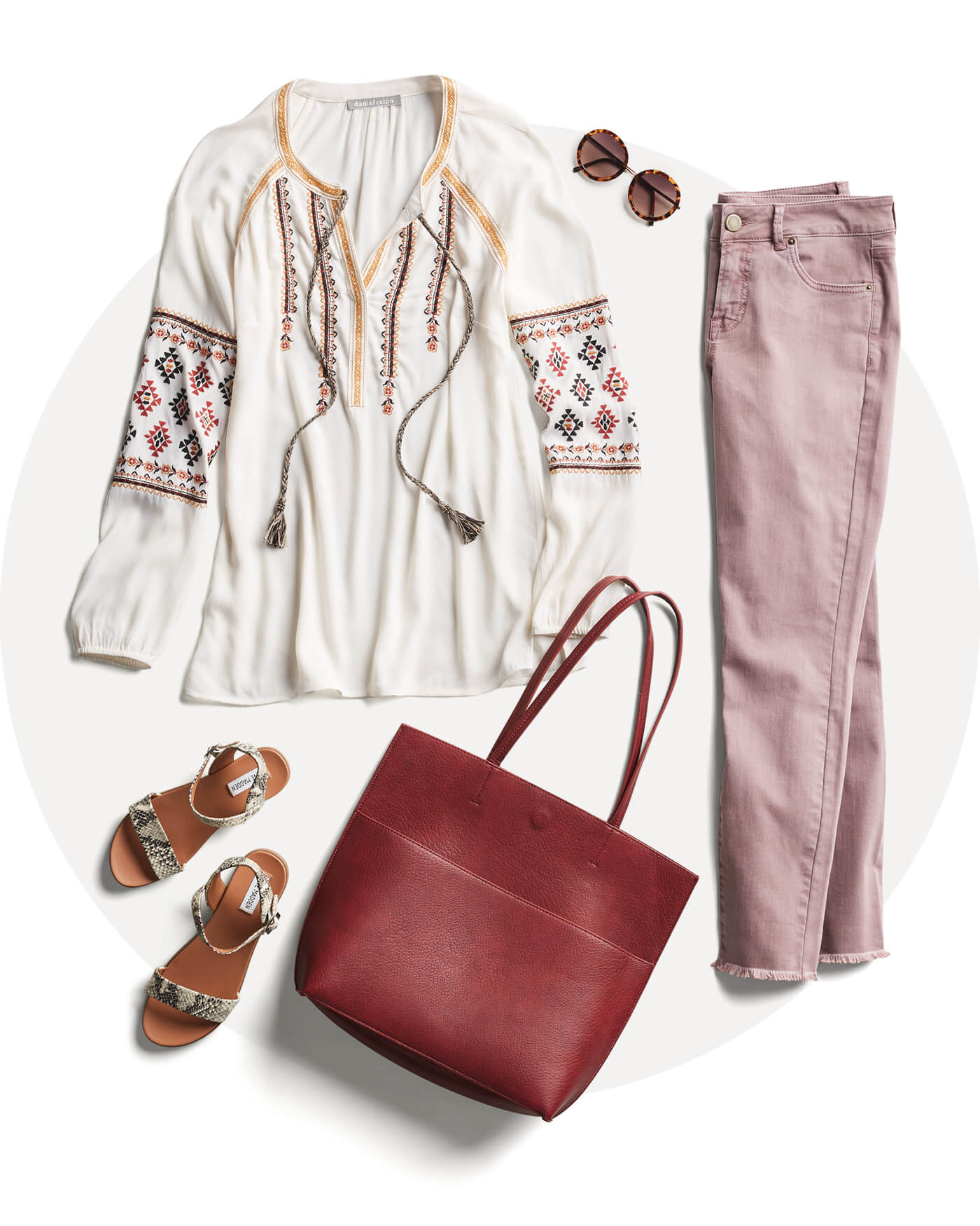 boho blouse, pink pants, sandals