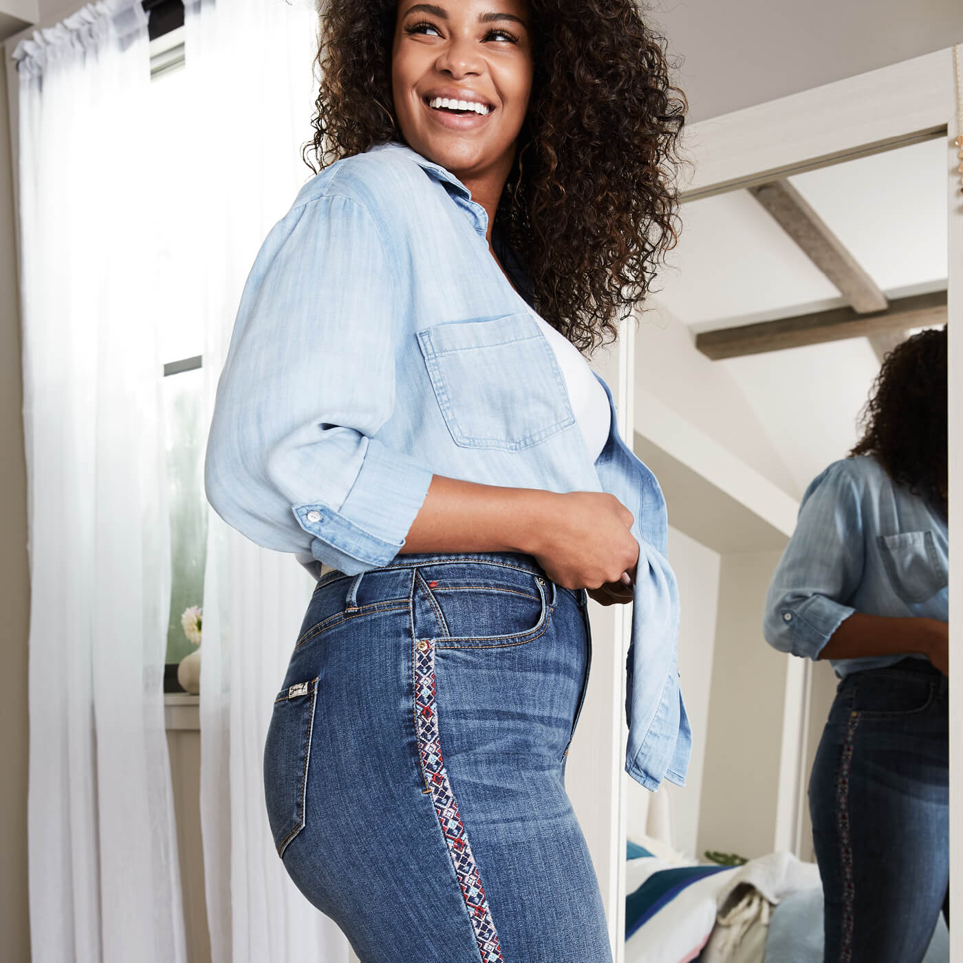 The PERFECT Jeans For Curvy Girls!