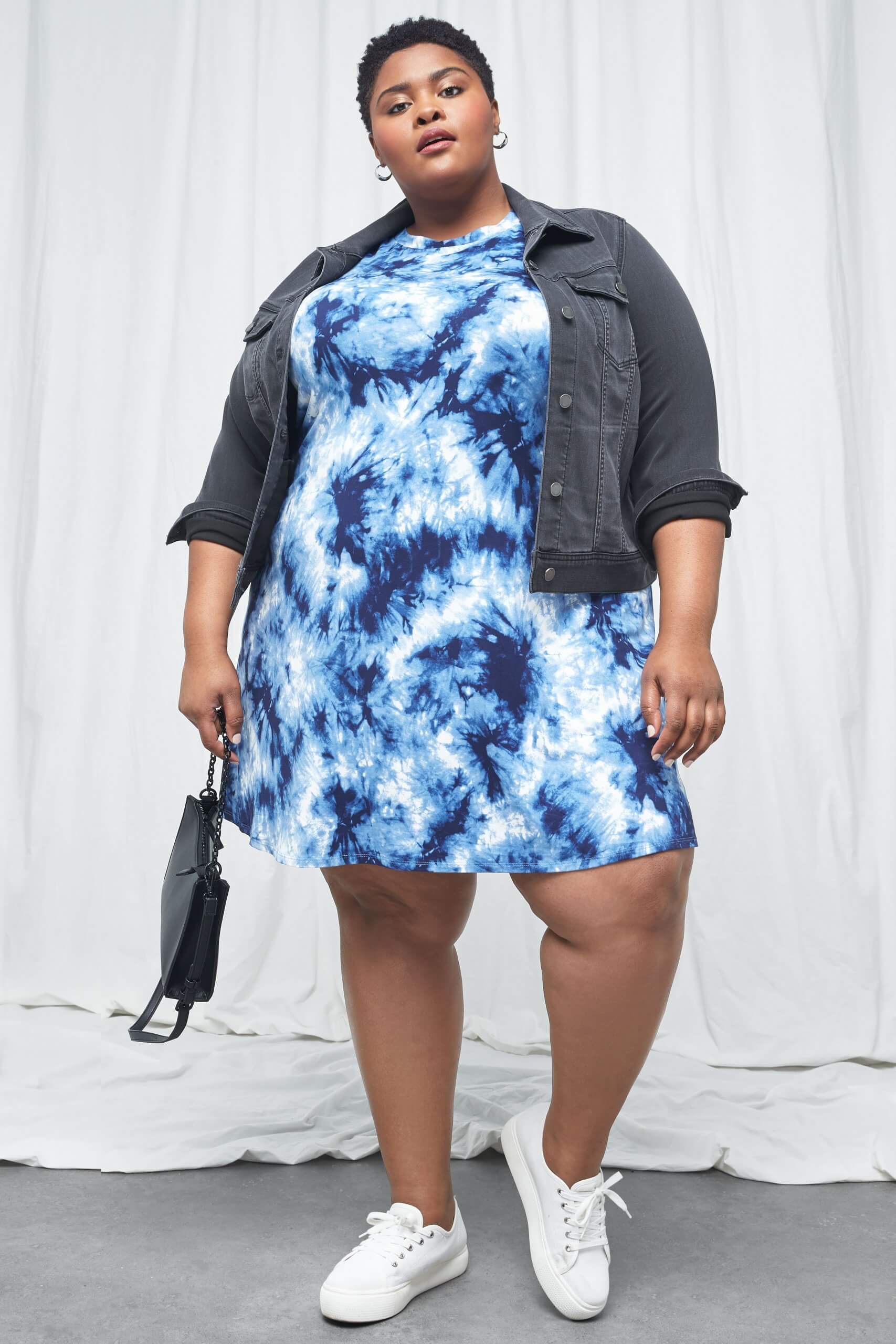 5 Types of Flattering Fabrics to Choose in a Plus Size Dress