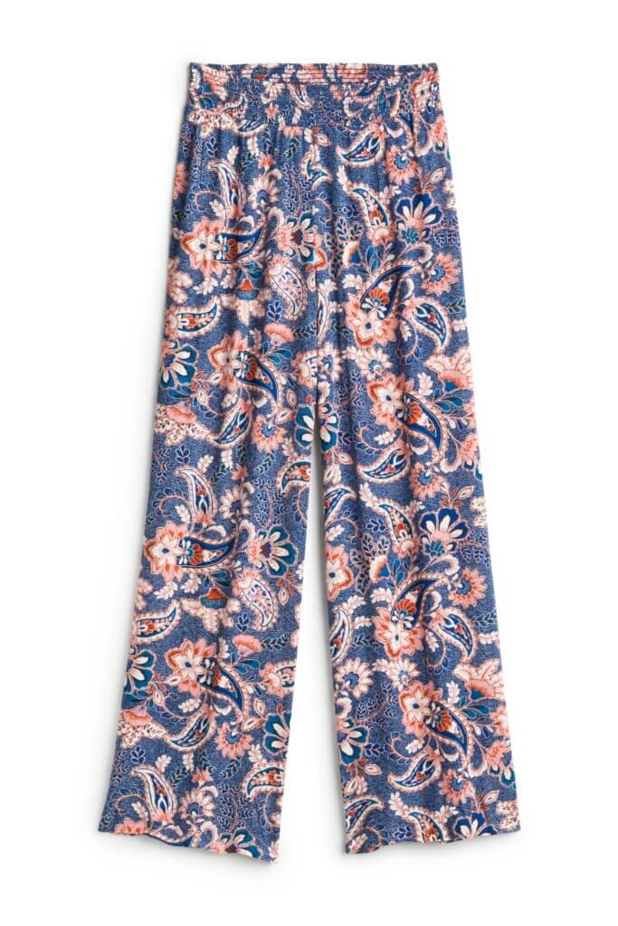 Stitch Fix women’s paisley printed palazzo pants.