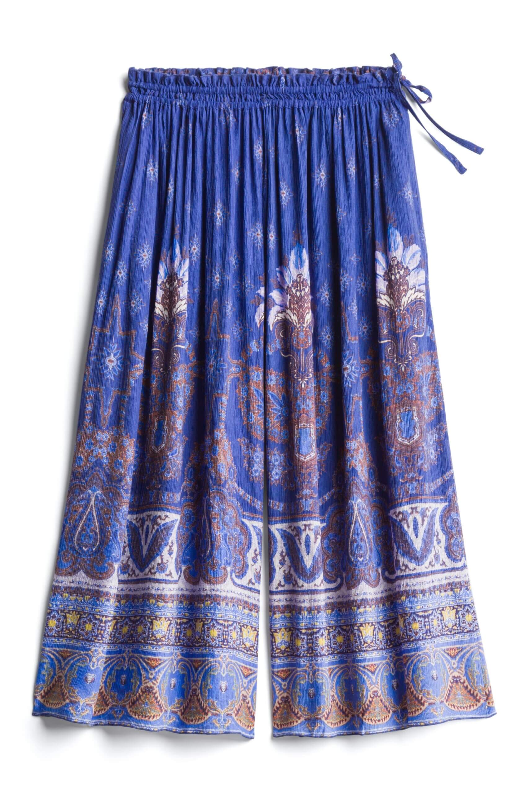 Stitch Fix women’s blue patterned culottes.