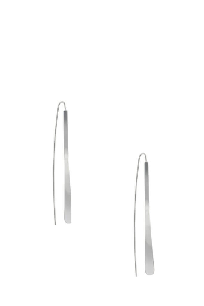 Stitch Fix women’s silver drop earrings.