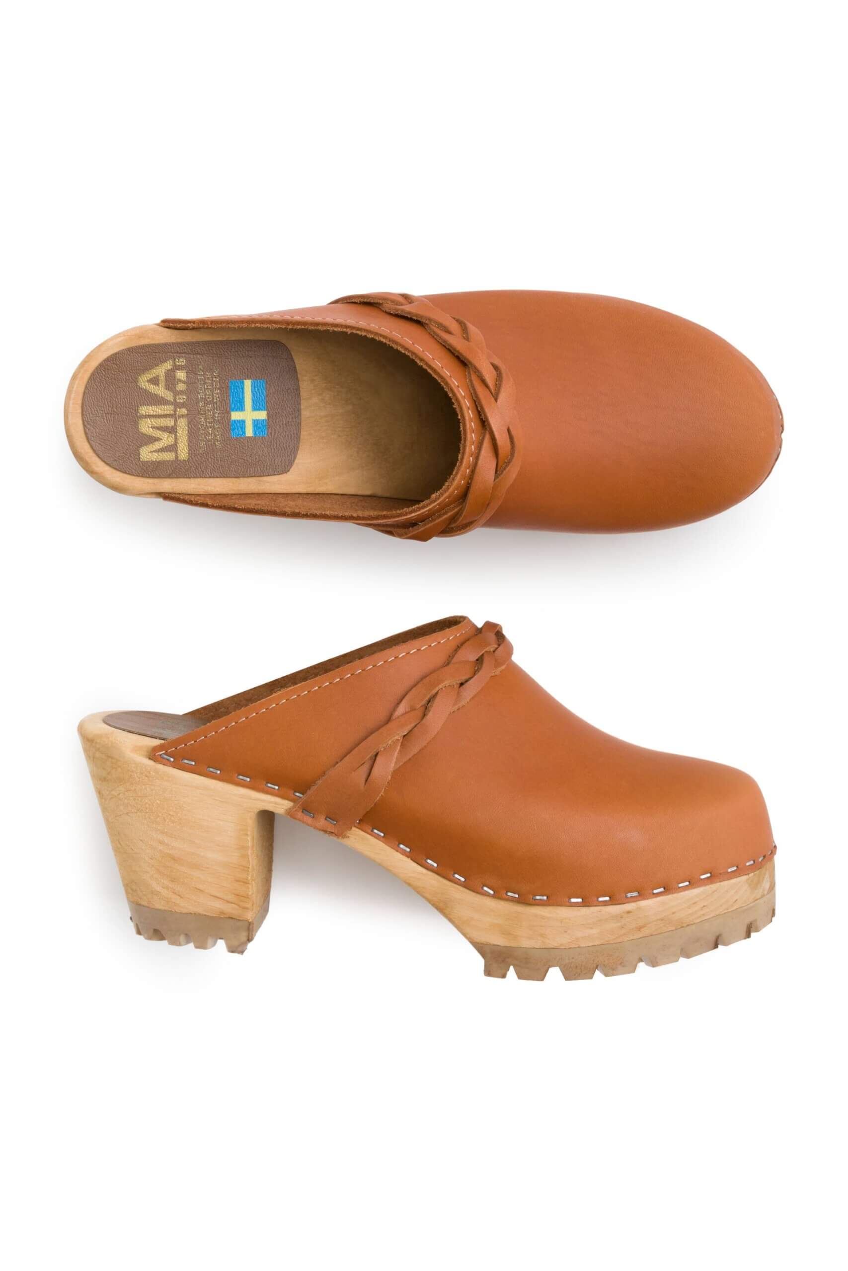 Stitch Fix women's 70s style brown heeled clogs.