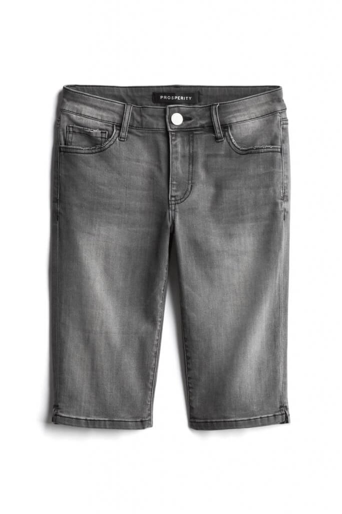 Stitch Fix black jean bermuda-length shorts.