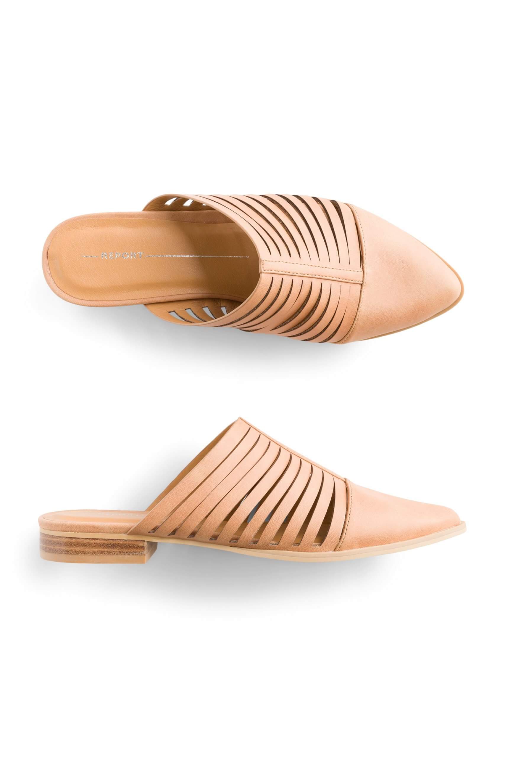 Stitch Fix women’s tan mules.