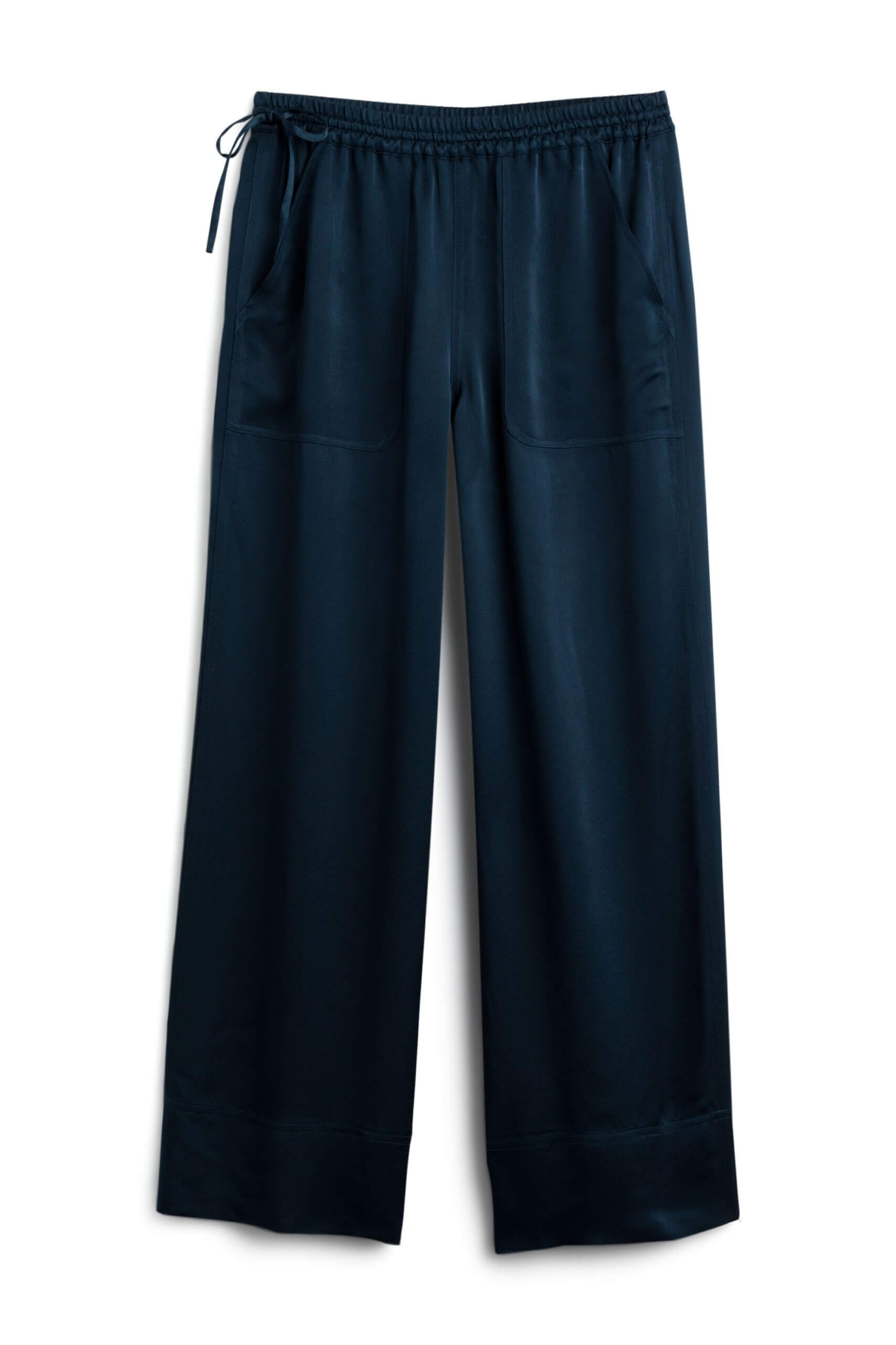 Stitch Fix women’s navy blue wide-leg pants.