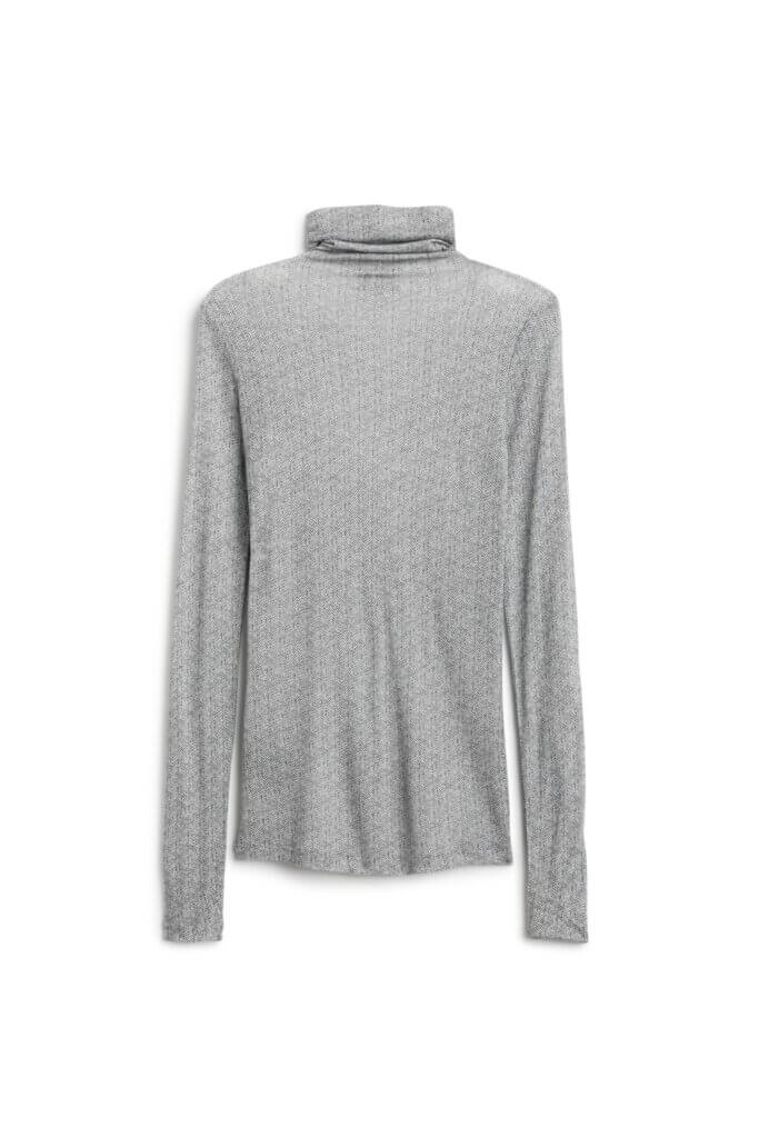 Stitch Fix women’s grey long-sleeve turtleneck shirt.