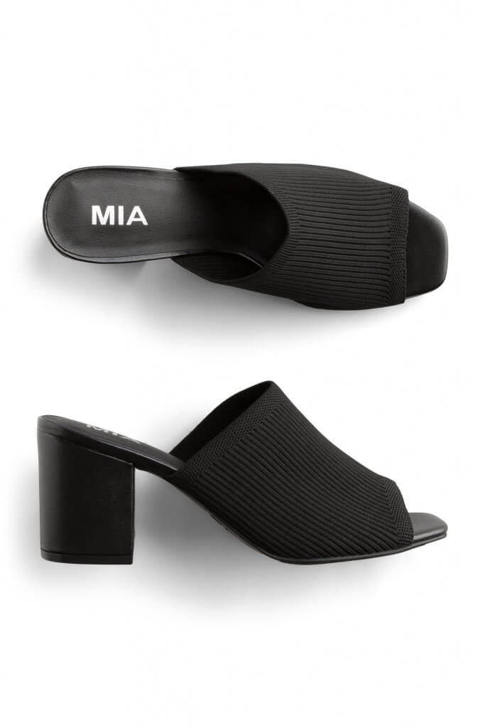 Stitch Fix women’s black open-toe chunky heels.