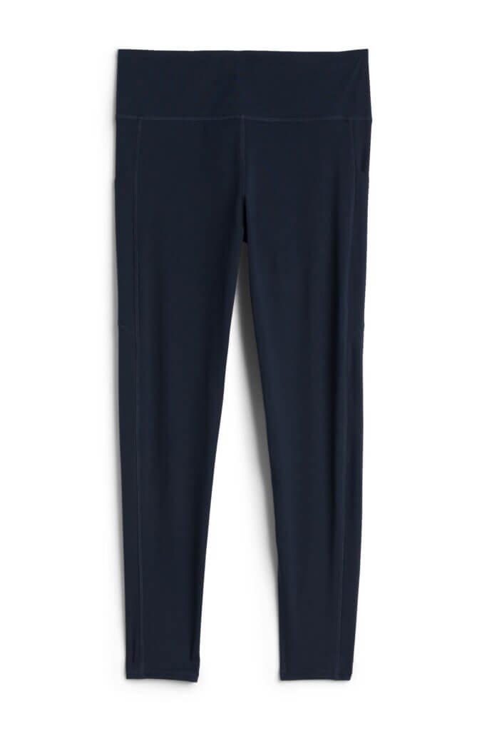 Stitch Fix women’s black leggings.