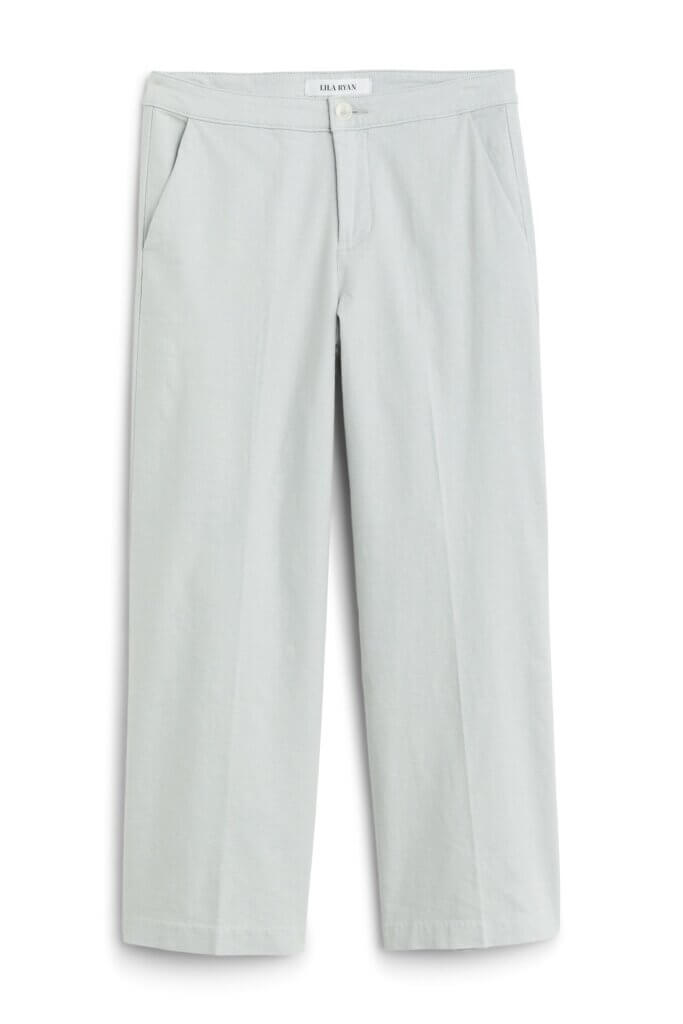 Stitch Fix women’s light grey wide-leg slacks.