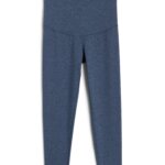 Stitch Fix women’s maternity blue leggings.
