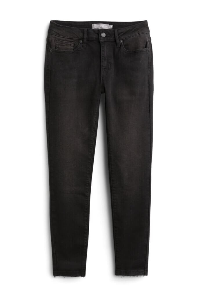Stitch Fix women’s black skinny jeans.