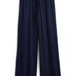 Stitch Fix women’s wide-leg black trousers.