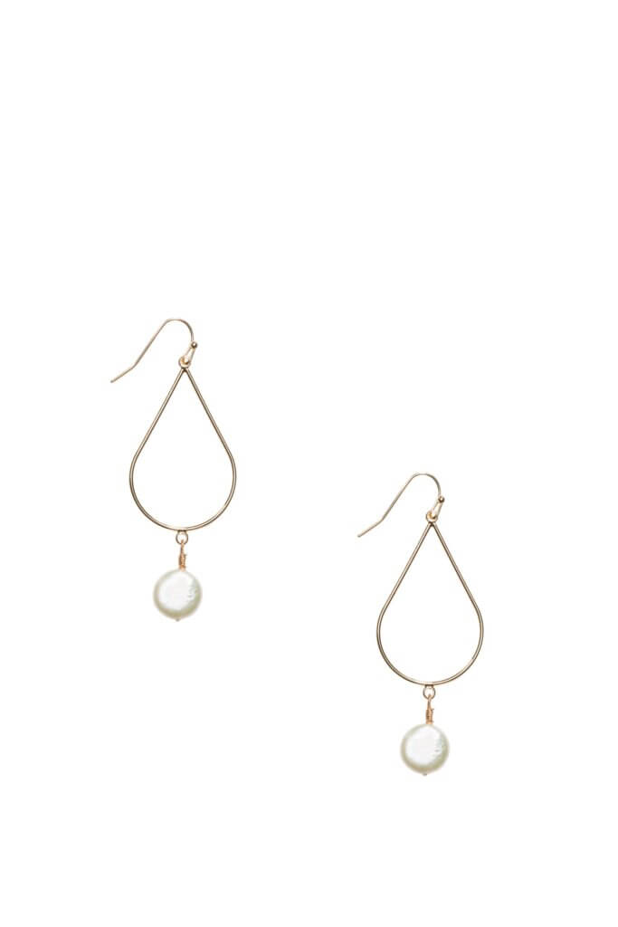 Stitch Fix women’s gold drop earrings with pearl accents.