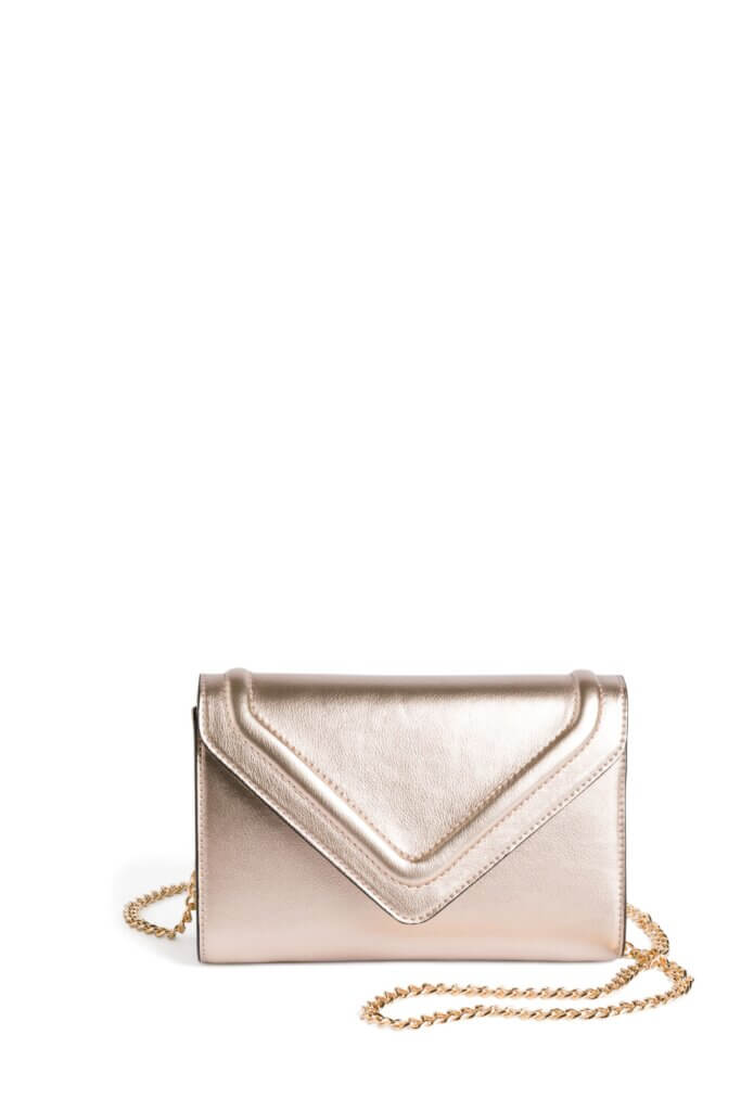 Stitch Fix women’s gold envelope clutch with chain-link strap.
