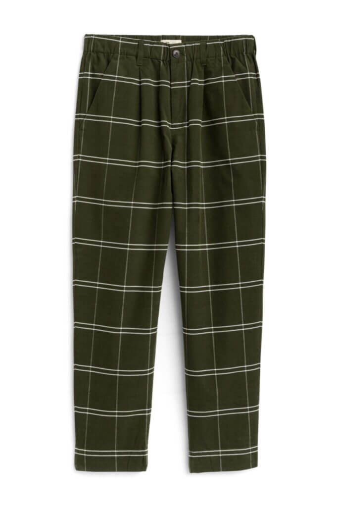 Stitch Fix Women’s olive and white windowpane plaid collegiate fashion trousers.