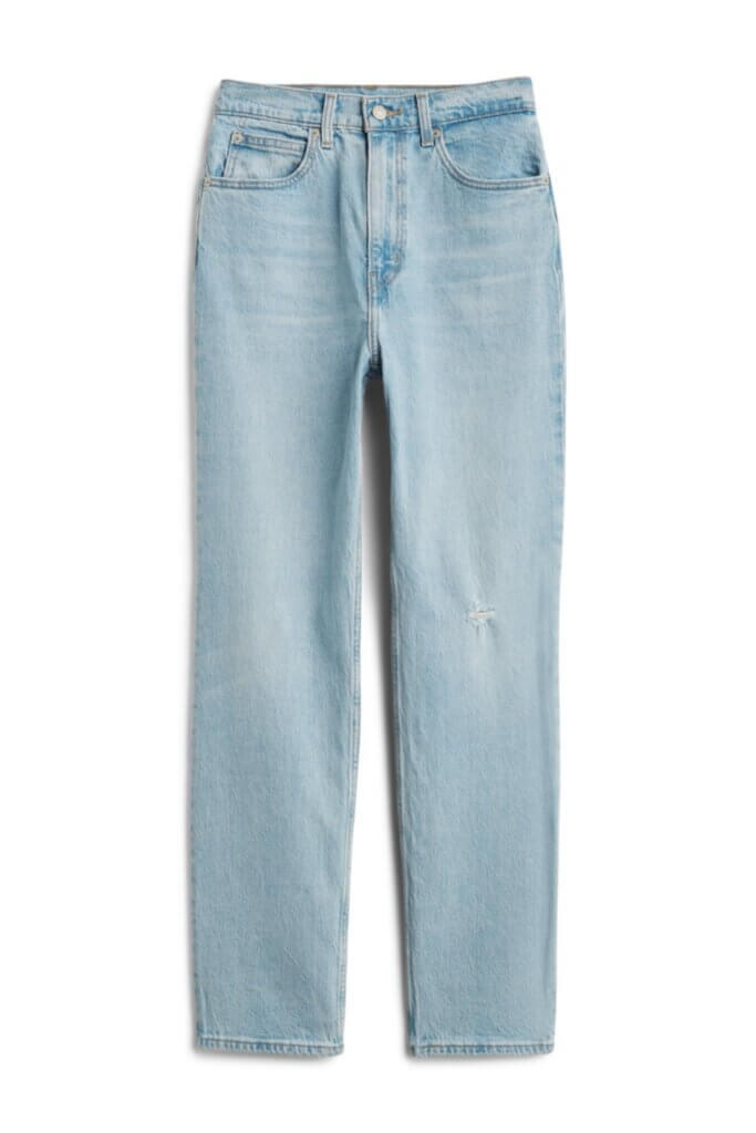 Stitch Fix Women’s light wash straight-leg blue jeans.