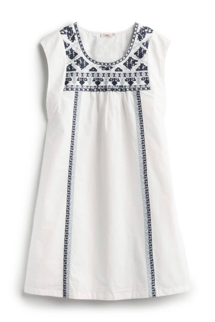 Stitch Fix women’s shift little white dress with blue embroidery.