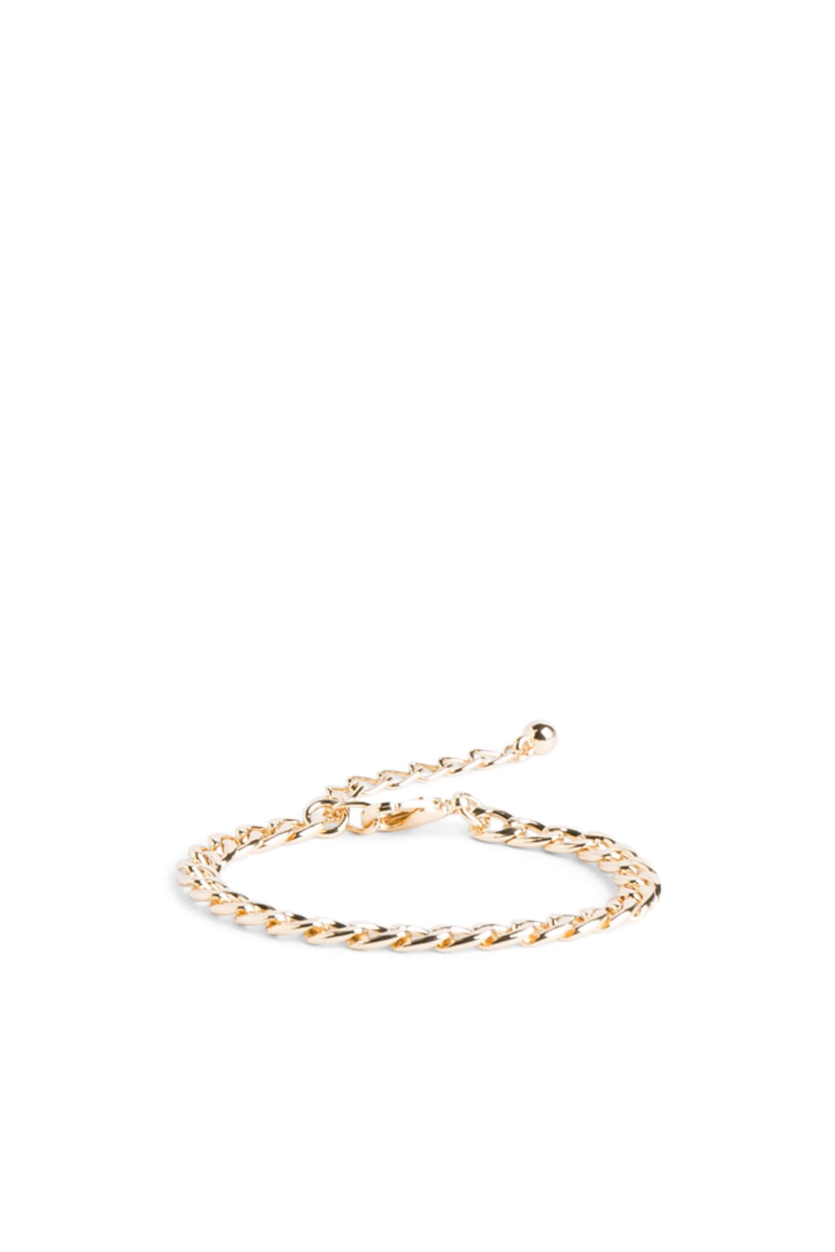 Stitch Fix women’s gold chain bracelet.