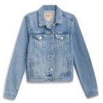Stitch Fix women’s blue denim jacket with silver hardware.