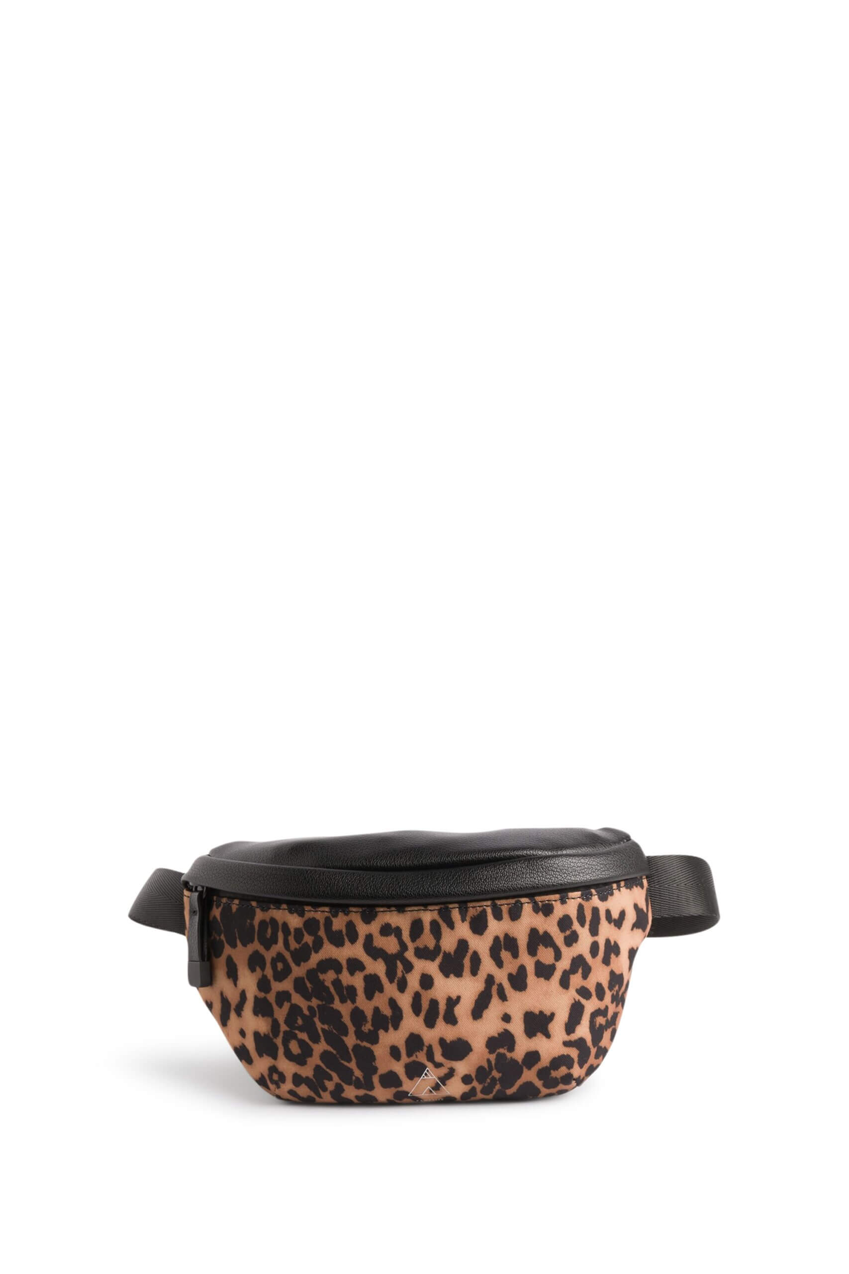 Stitch Fix women’s black and brown leopard print hip pack.