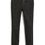 Stitch Fix women’s black skinny jeans.