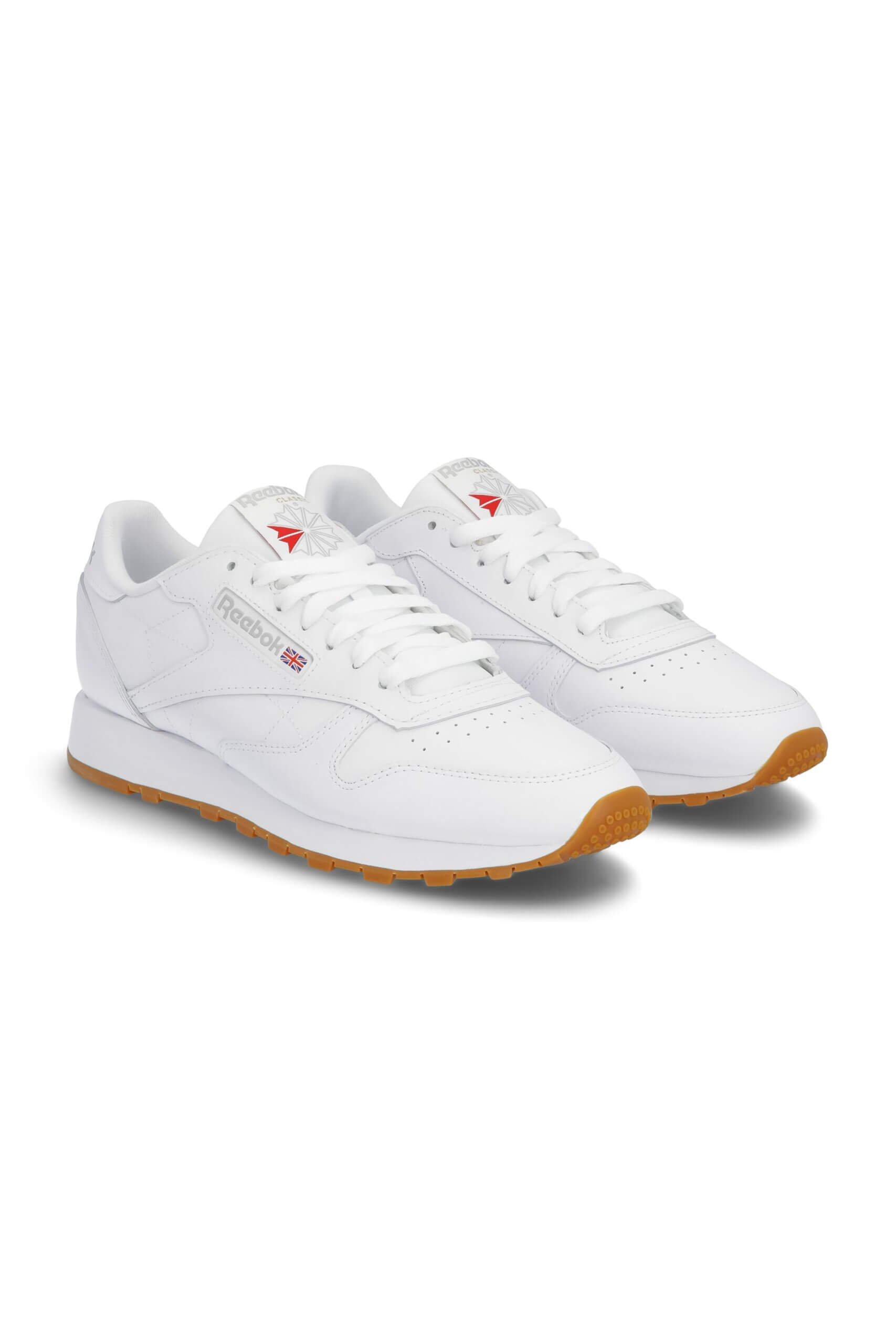 Stitch Fix women's white sneakers.
