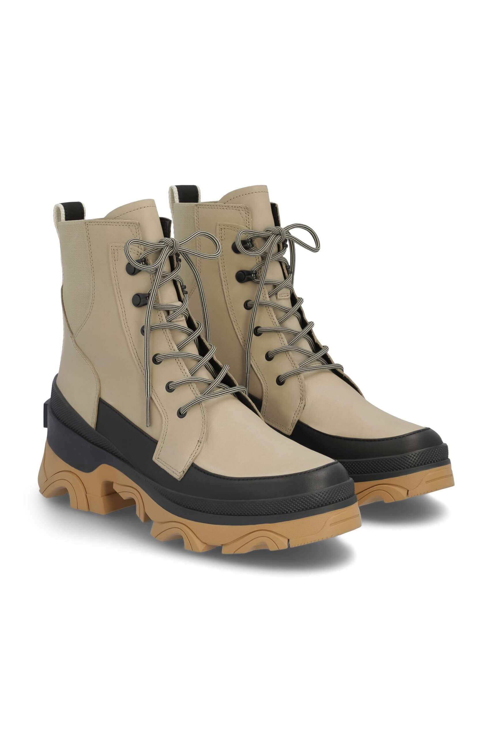 Stitch Fix women’s tan and black lace-up hiking boots.