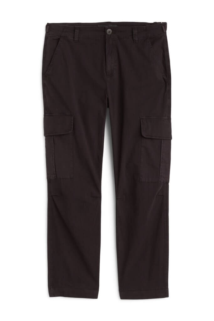 Stitch Fix women’s black cargo pants.