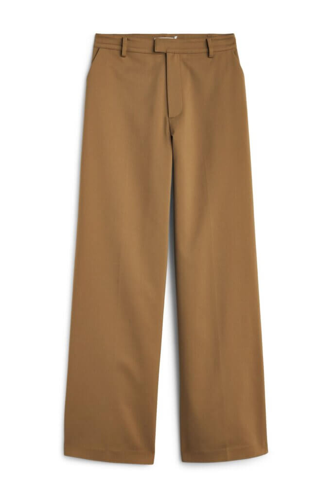 Stitch Fix women's brown wide-leg pants.