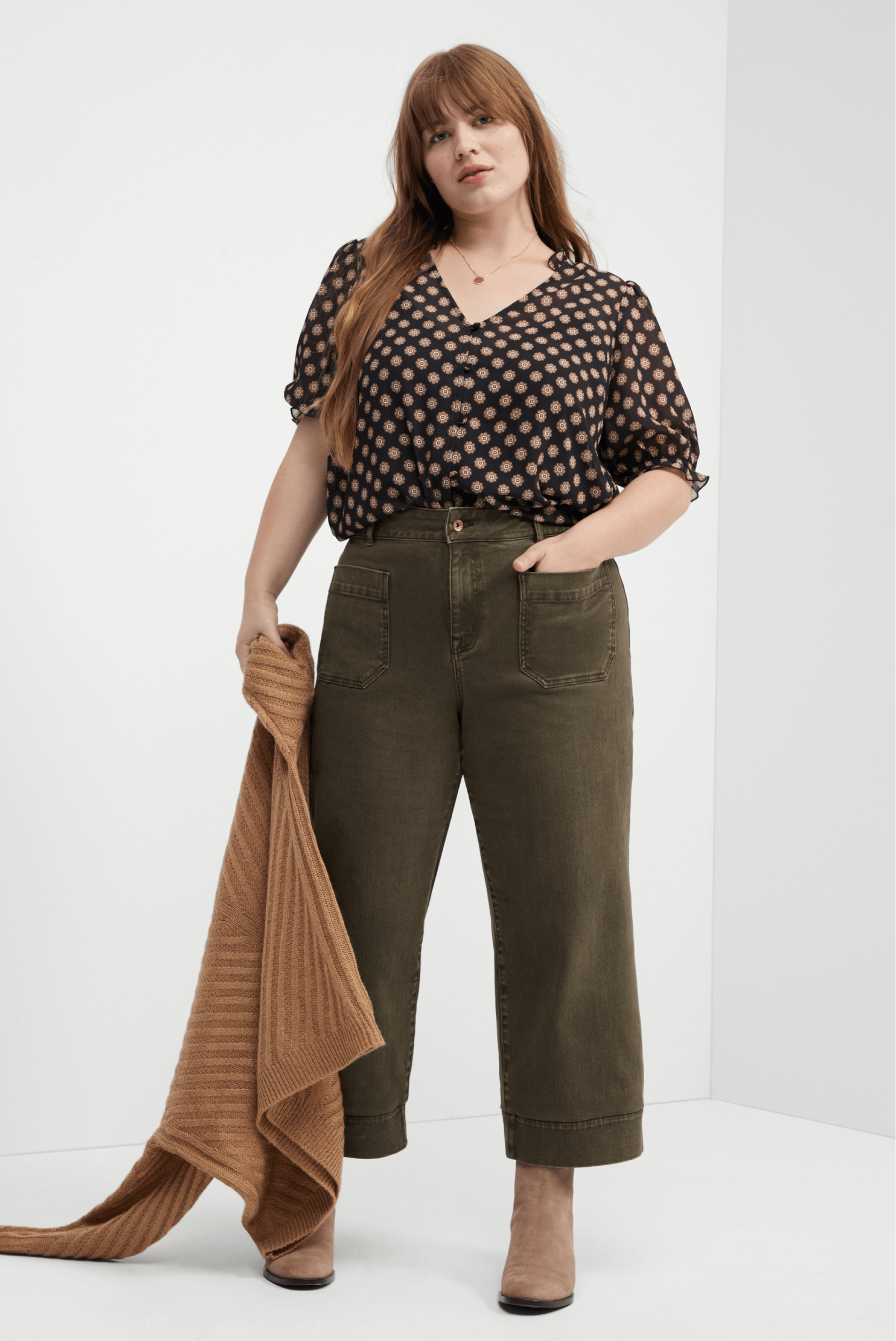 women's fall outfit with dark olive jeans