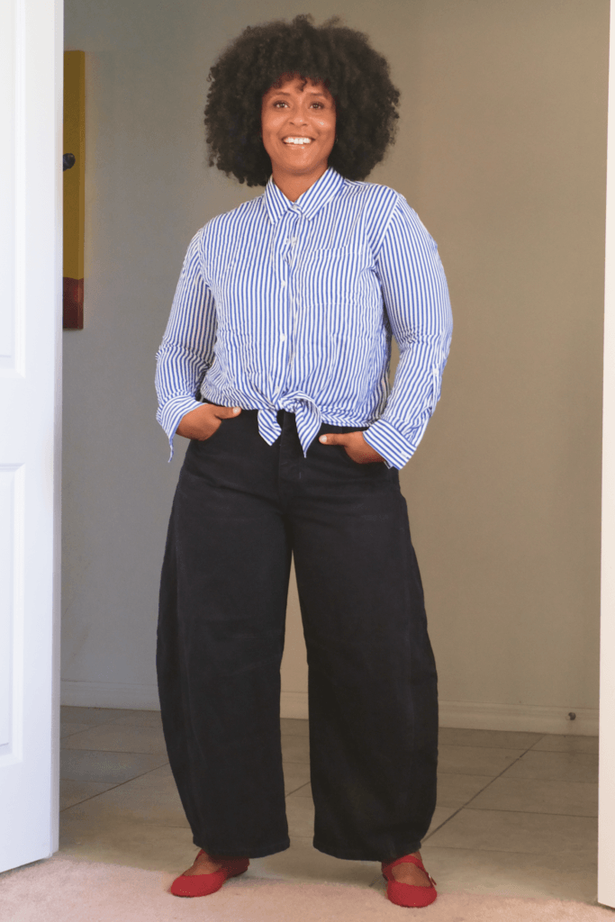 Mom in wide leg jeans outfit
